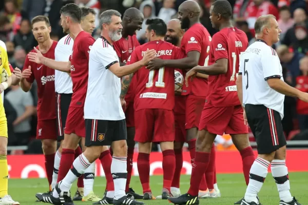 Keane pushed his former team-mates off the pitch as soon as they landed in the legendary Reds game